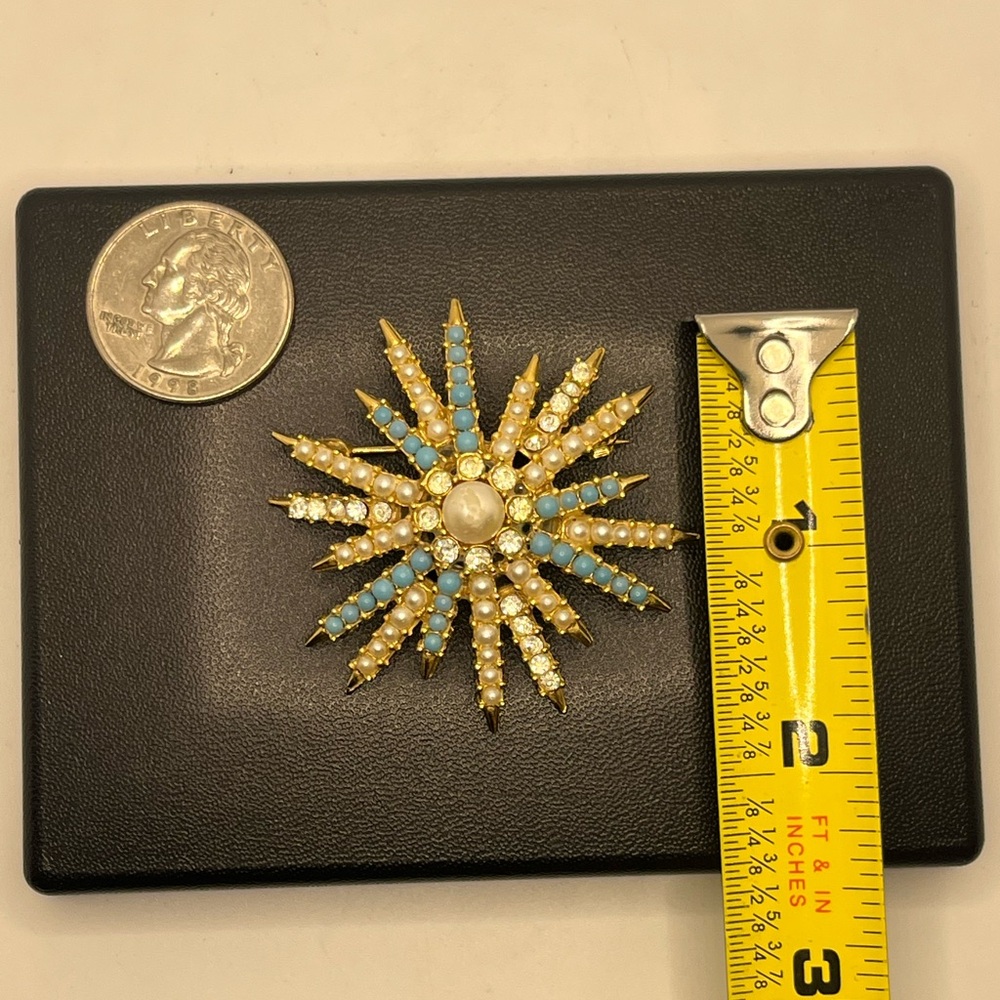 MCM starburst faux pearl turquoise rhinestone vintage brooch pin gold tone - Picture 6 of 14